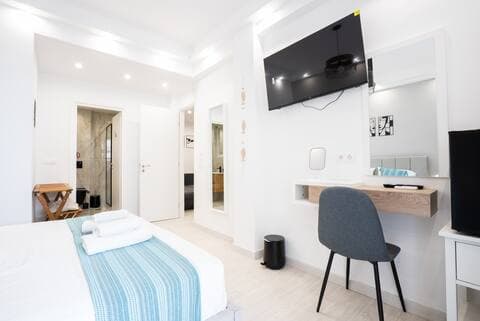 Luxury Penthouse View - Photo 13