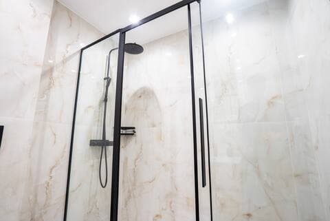 Luxury Penthouse View - Photo 26