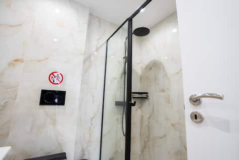 Luxury Penthouse View - Photo 28