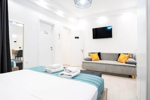 Luxury Family Apartment - Photo 13