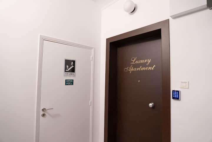 Syntagma Luxury Apartment - Photo 20